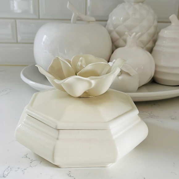 Vintage Octagonal Ceramic Dish with Magnolia Lid